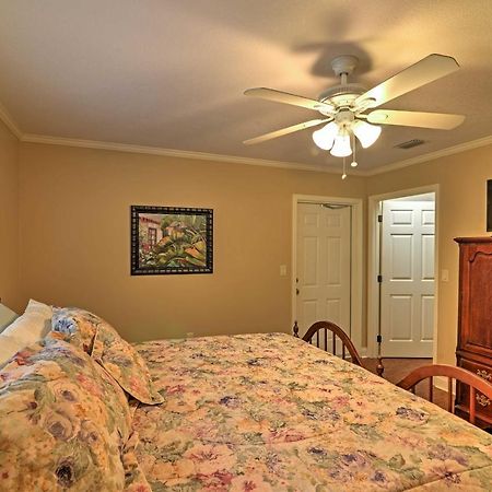 Crystal River Cottage On 1 Acre With Deck And Porch! Yankeetown エクステリア 写真