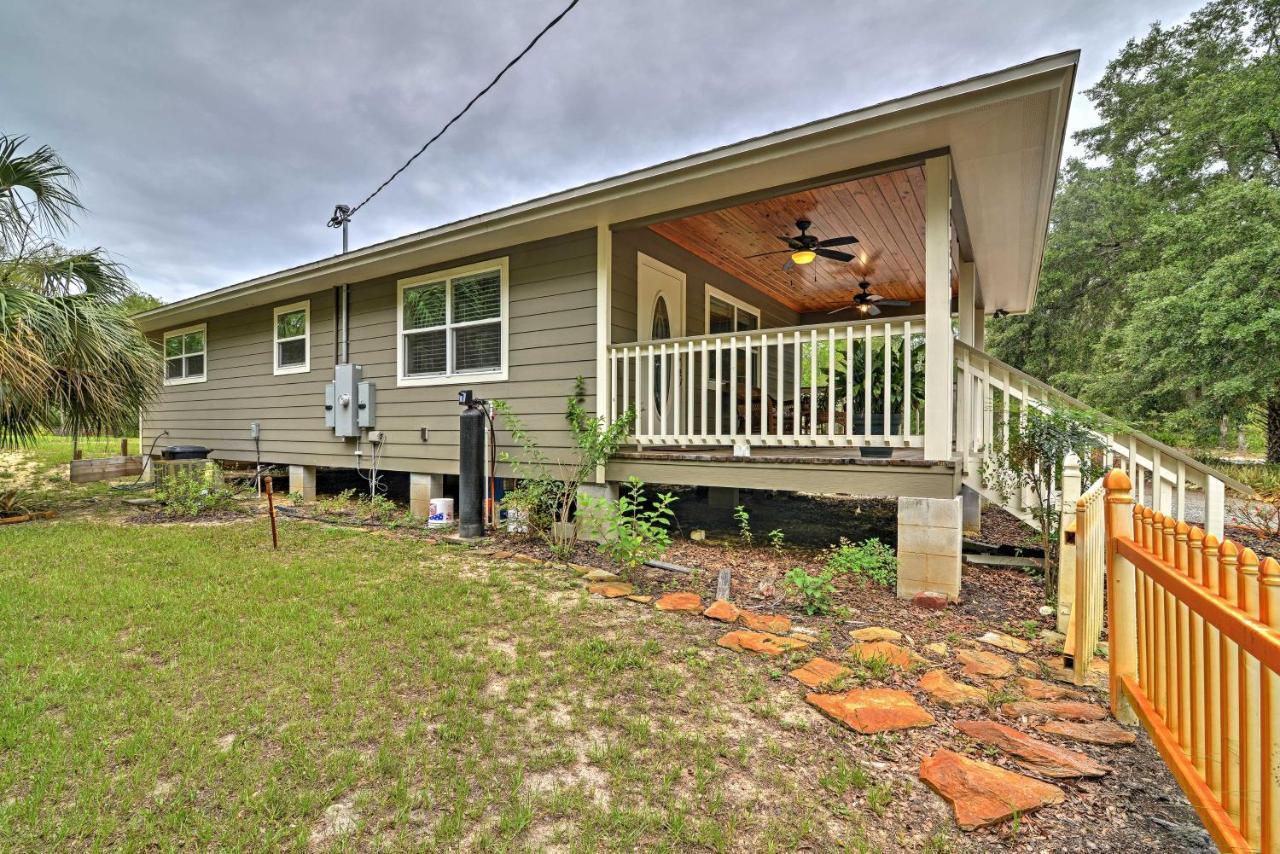 Crystal River Cottage On 1 Acre With Deck And Porch! Yankeetown エクステリア 写真