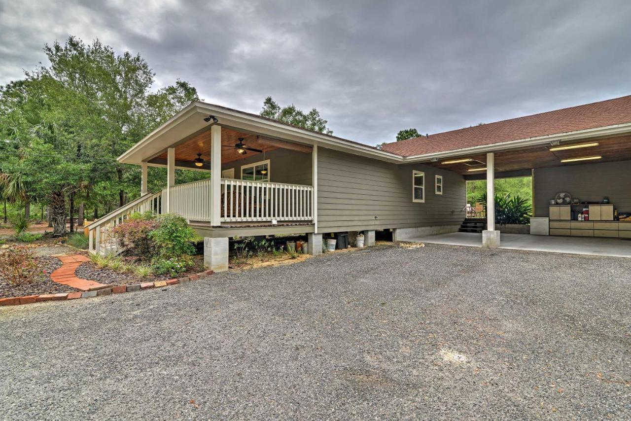 Crystal River Cottage On 1 Acre With Deck And Porch! Yankeetown エクステリア 写真